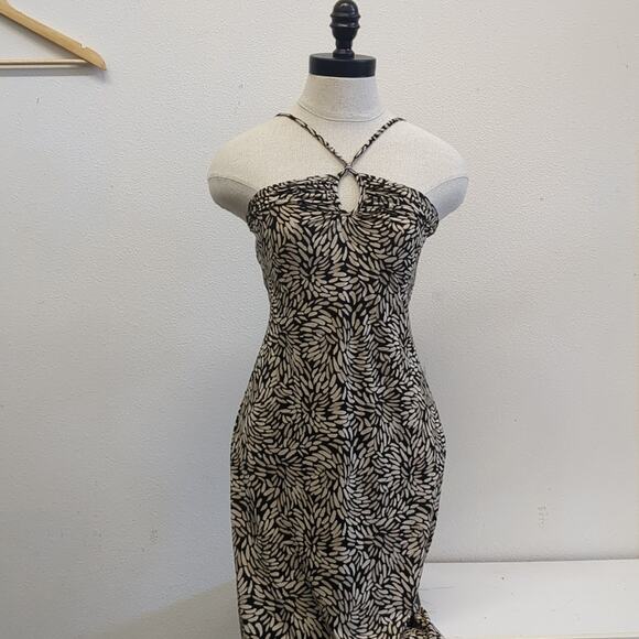BCBGMaxAzria Black and Cream Slip Dress with Halter Neckline size small - Picture 1 of 5